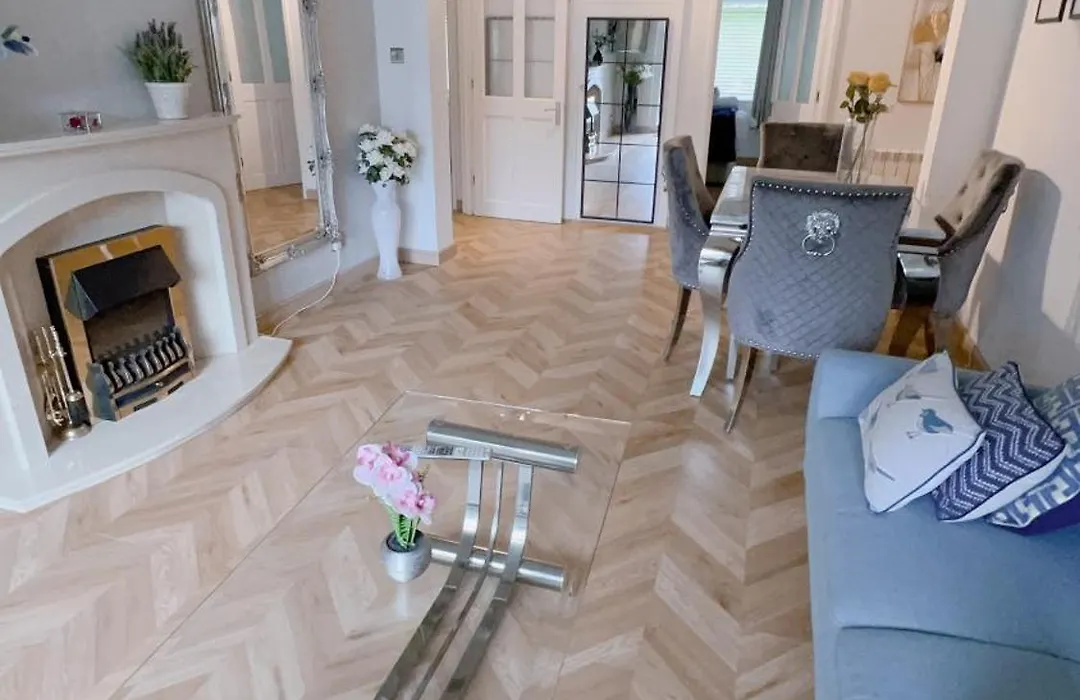 Luxury Apartment In Bournemouth-1